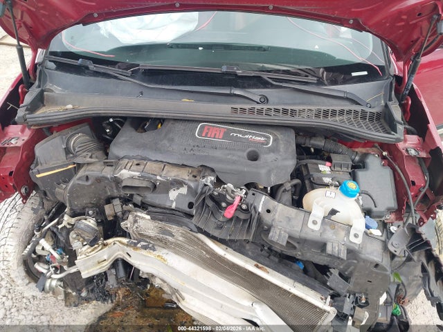 ZFBCFADHXFZ030194 Fiat 500L TREKKING