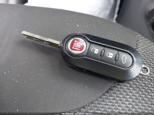 ZFBCFADHXFZ030194 Fiat 500L TREKKING