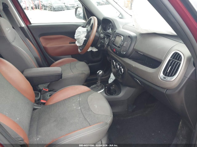 ZFBCFADHXFZ030194 Fiat 500L TREKKING