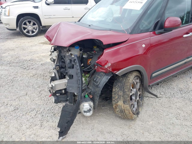 ZFBCFADHXFZ030194 Fiat 500L TREKKING