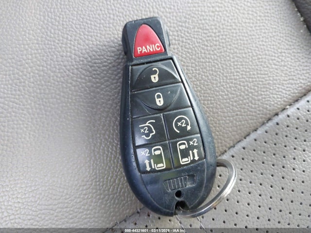 2014 CHRYSLER TOWN & COUNTRY 2C4RC1CG6ER231771 Photo 10