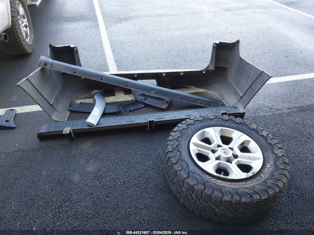 JTEBU5JR7L5827374 Toyota 4runner Sr5 Premium