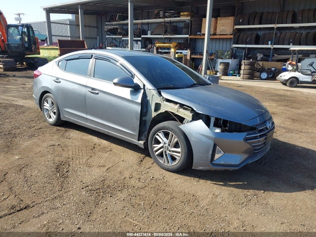 2019 Hyundai Elantra Sel მანქანა იყიდება აუქციონზე, vin: 5NPD84LF8KH404462, აუქციონის ნომერი: 44321616