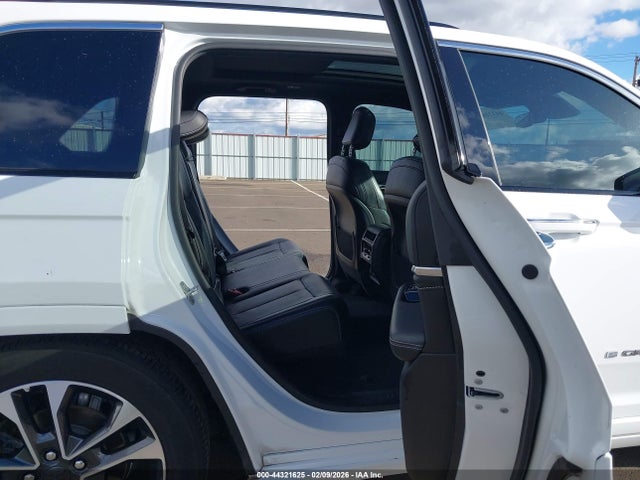1C4RJHDG1P8741411 Jeep Grand Cherokee Overland 4x4