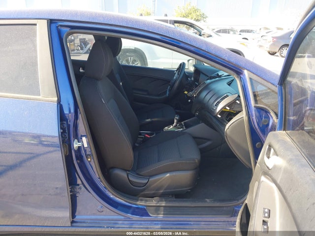 Aukcja sprzedaży 2017 Kia Forte Lx, vin: 3KPFK4A76HE142654, numer aukcji: 44321628