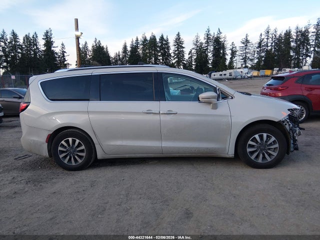 Chrysler Pacifica Hybrid Touring L 2021 2C4RC1L79MR540844 Image 14