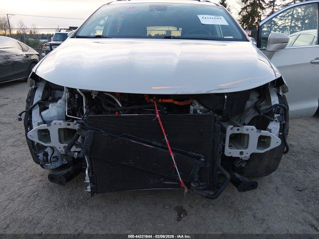 2021 CHRYSLER PACIFICA HYBRID 2C4RC1L79MR540844 Photo 5