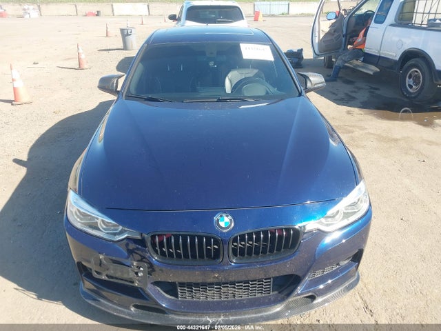 BMW 340i 2018 WBA8B3G52JNV00758 Image 12
