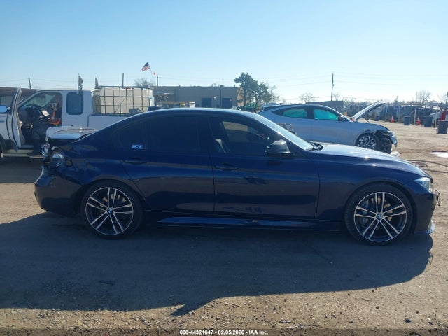 BMW 340i 2018 WBA8B3G52JNV00758 Image 13