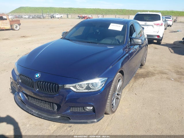 BMW 340i 2018 WBA8B3G52JNV00758 Image 2
