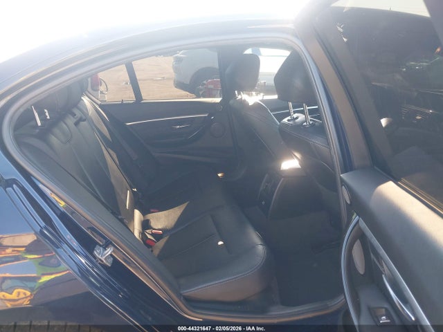 BMW 340i 2018 WBA8B3G52JNV00758 Image 8