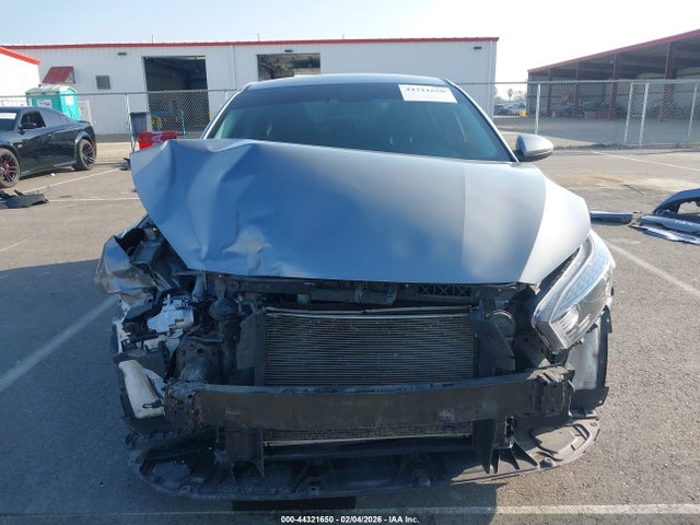 3KPF24AD4NE497310 KIA Forte Lxs