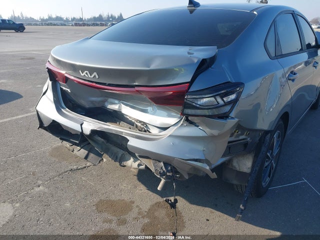 3KPF24AD4NE497310 KIA Forte Lxs