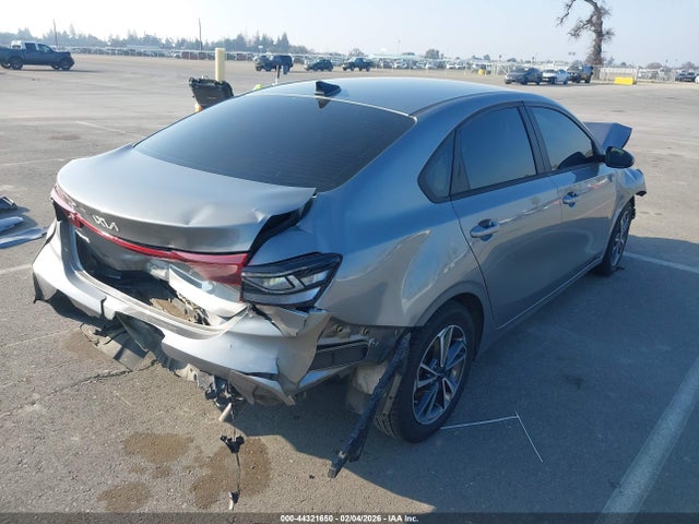 3KPF24AD4NE497310 KIA Forte Lxs