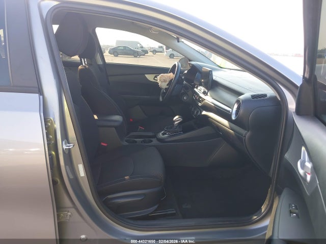 3KPF24AD4NE497310 KIA Forte Lxs