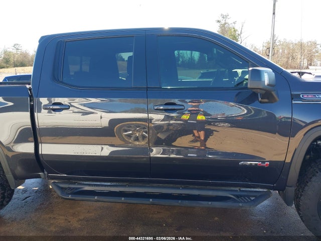 1GTUUEEL8RZ118683 GMC Sierra 1500 At4