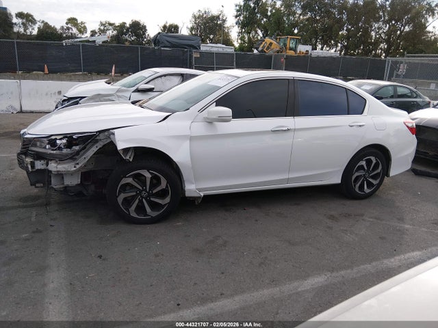 44321707 :رقم المزاد ، 1HGCR3F01GA015463 vin ، 2016 Honda Accord Ex-l V-6 مزاد بيع