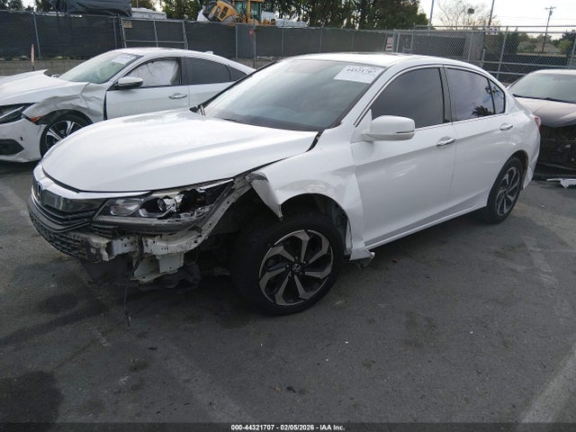 44321707 :رقم المزاد ، 1HGCR3F01GA015463 vin ، 2016 Honda Accord Ex-l V-6 مزاد بيع