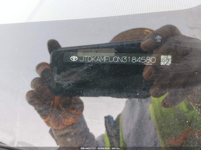 JTDKAMFU0N3184580 Toyota Prius Le