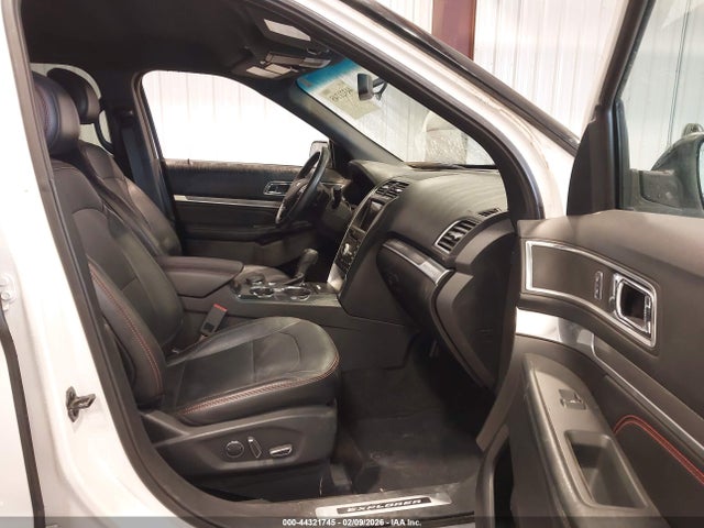 1FM5K8GT0HGD91308 Ford EXPLORER SPORT