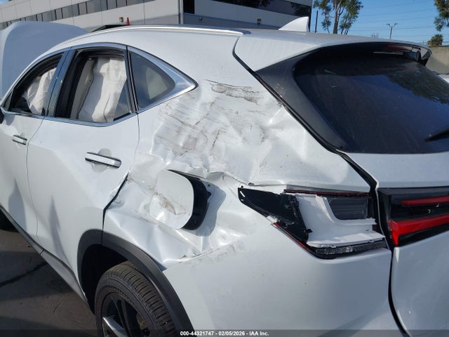 JTJHKCFZ8T2077533 Lexus Nx 450h+ Luxury