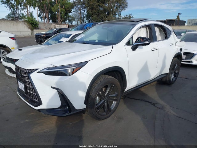 JTJHKCFZ8T2077533 Lexus Nx 450h+ Luxury