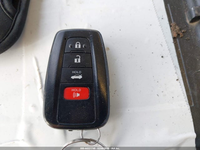 4T1B31HK1JU501741 Toyota Camry Hybrid Le