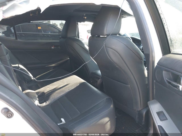 JTHCE1D2XF5008004 Lexus IS 350