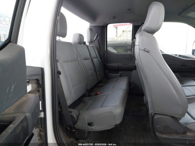 Ford F150 Super Cab 2023 1FTEX1CP3PKF45639 Image 3