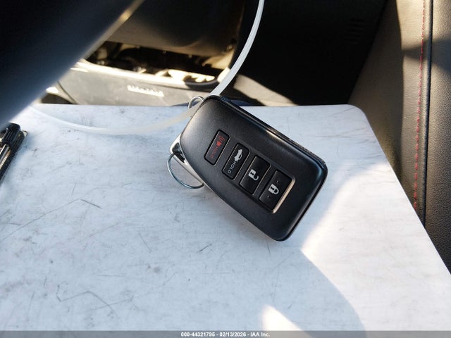 Продажа на аукционе авто 2019 Lexus Is 300, vin: JTHBA1D2XK5093881, номер лота: 44321795