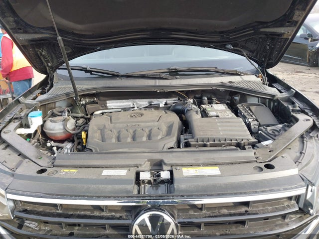 3VVCB7AX6RM108498 Volkswagen Tiguan 2.0t Se R-line Black