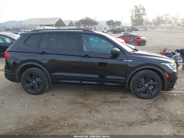 3VVCB7AX6RM108498 Volkswagen Tiguan 2.0t Se R-line Black