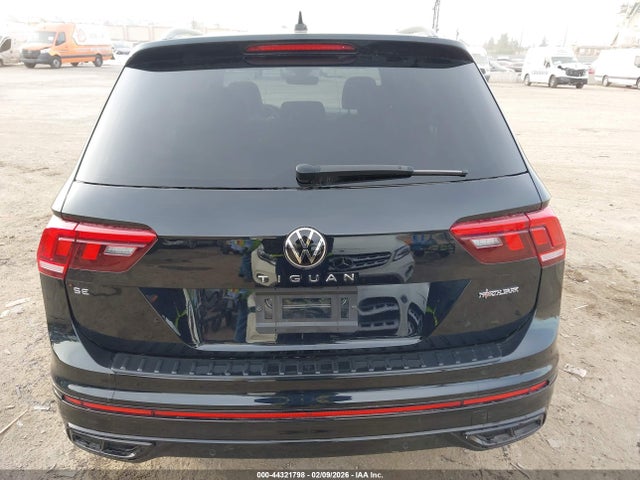 3VVCB7AX6RM108498 Volkswagen Tiguan 2.0t Se R-line Black