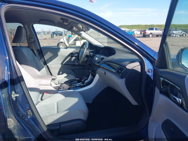 1HGCR2F31HA008020 Honda ACCORD LX