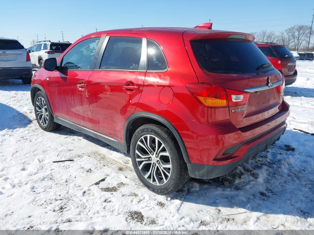2018 MITSUBISHI OUTLANDER SPORT JA4AR3AW0JU017206 Photo 2