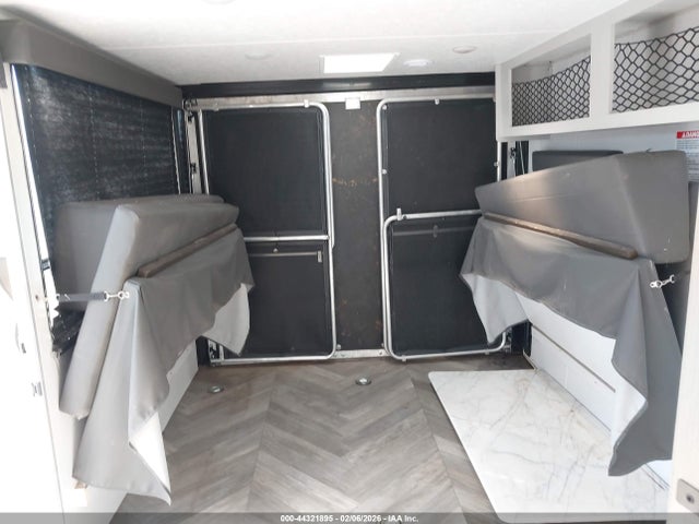 5ZT2SMTBXMG070642 Forest River Salem 280rt