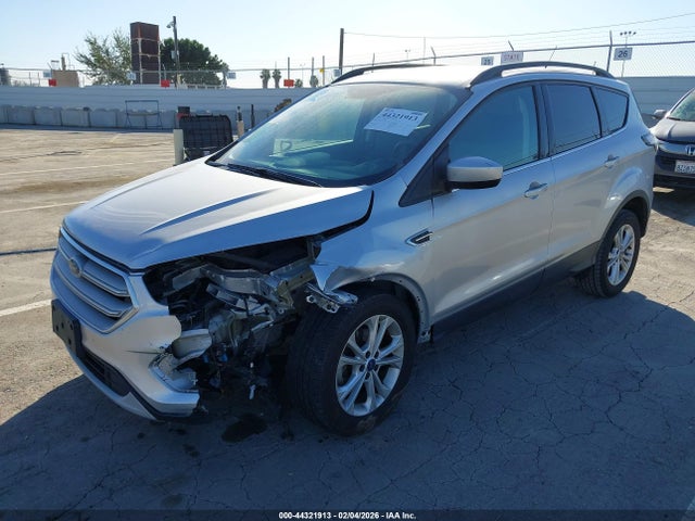 Ford ESCAPE SE 2018 1FMCU0GD3JUB29074 Image 2
