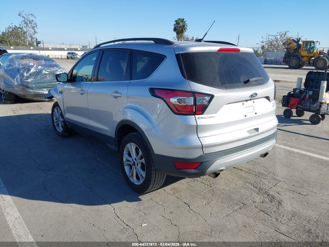Ford ESCAPE SE 2018 1FMCU0GD3JUB29074 Image 3