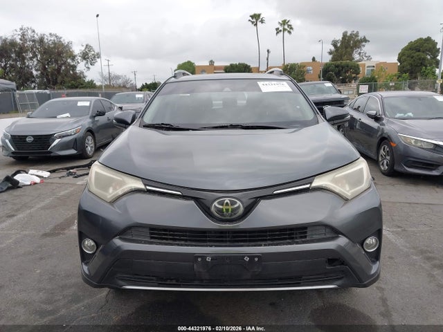 Toyota Rav4 Xle 2017 JTMWFREV7HD102739 Image 13