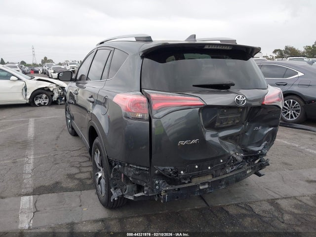 2017 TOYOTA RAV4 JTMWFREV7HD102739 Photo 2