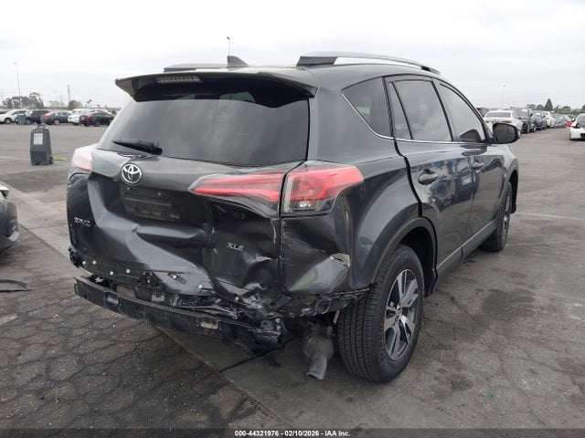2017 TOYOTA RAV4 JTMWFREV7HD102739 Photo 3