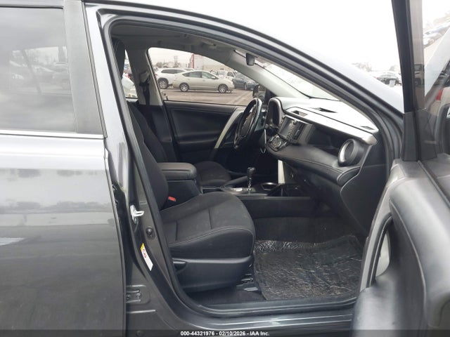 2017 TOYOTA RAV4 JTMWFREV7HD102739 Photo 4