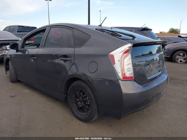 Toyota Prius Two 2015 JTDKN3DU0F1895825 Image 3