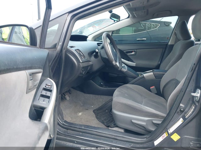 Toyota Prius Two 2015 JTDKN3DU0F1895825 Image 5