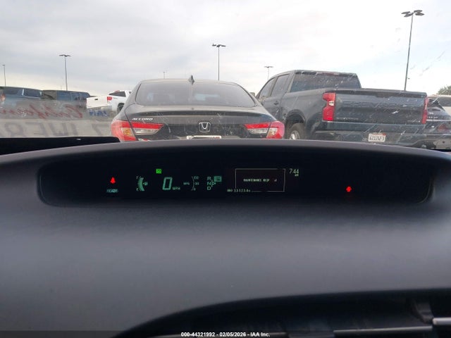 Toyota Prius Two 2015 JTDKN3DU0F1895825 Image 7