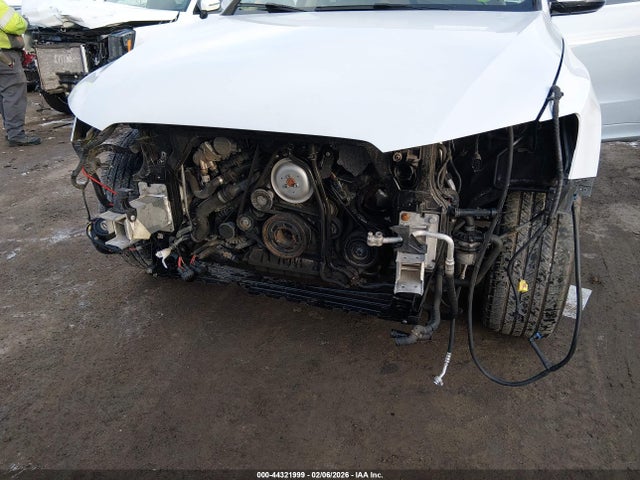 WA1D7AFPXGA114013 Audi Q5 3.0t Premium Plus