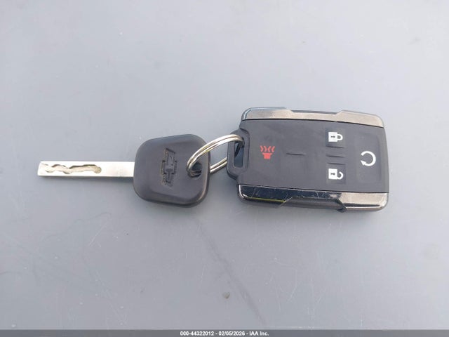 3GCUKREC9JG514123 Chevrolet Silverado 1500 2lt