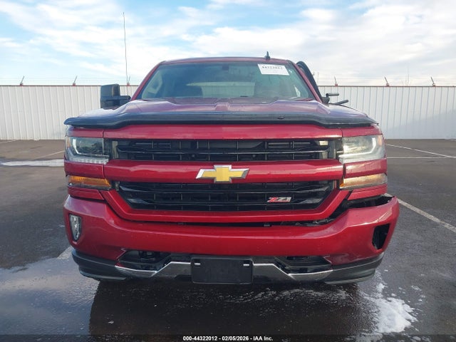 3GCUKREC9JG514123 Chevrolet Silverado 1500 2lt