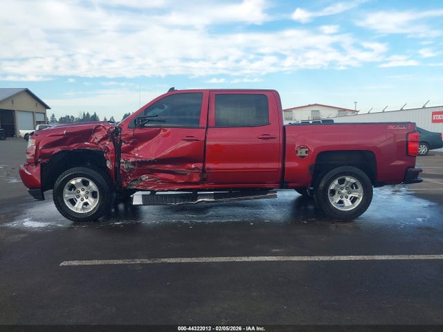 3GCUKREC9JG514123 Chevrolet Silverado 1500 2lt