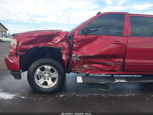 3GCUKREC9JG514123 Chevrolet Silverado 1500 2lt